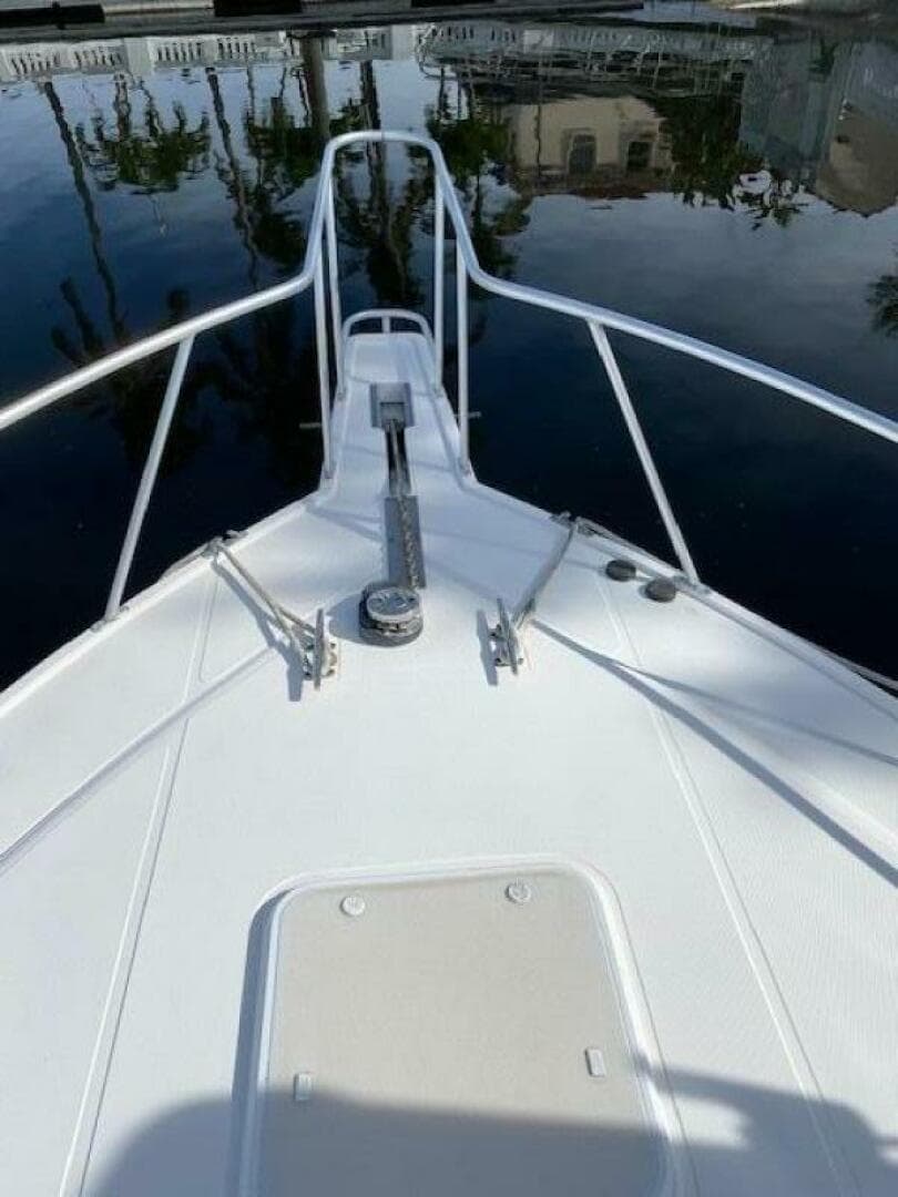 2000 Cabo 35 Express