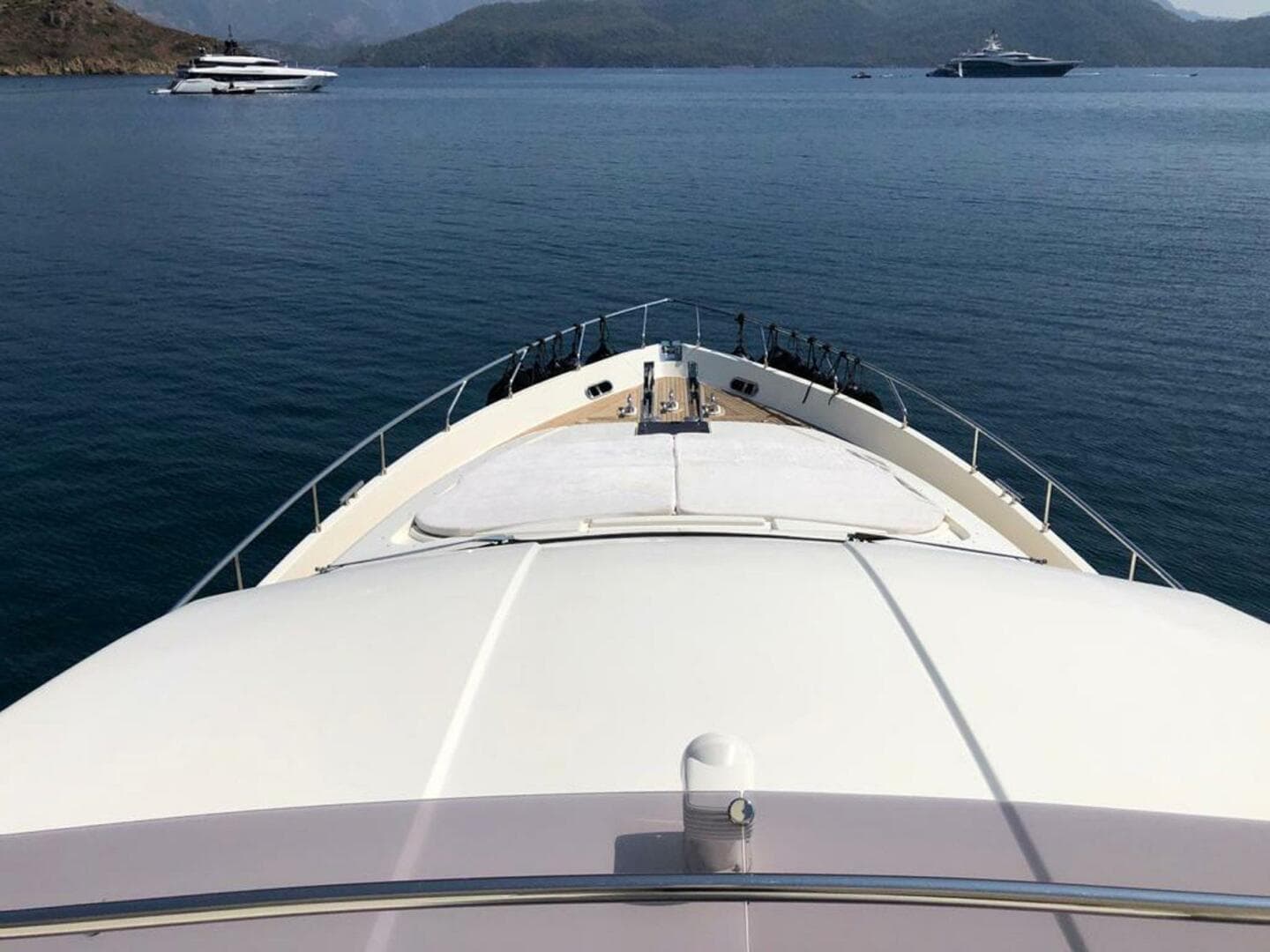 2008 Ferretti Yachts 830