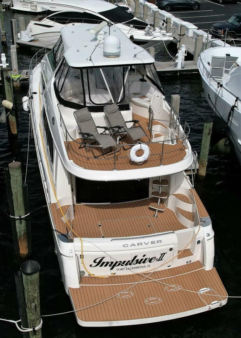 2006 Carver 56 Voyager