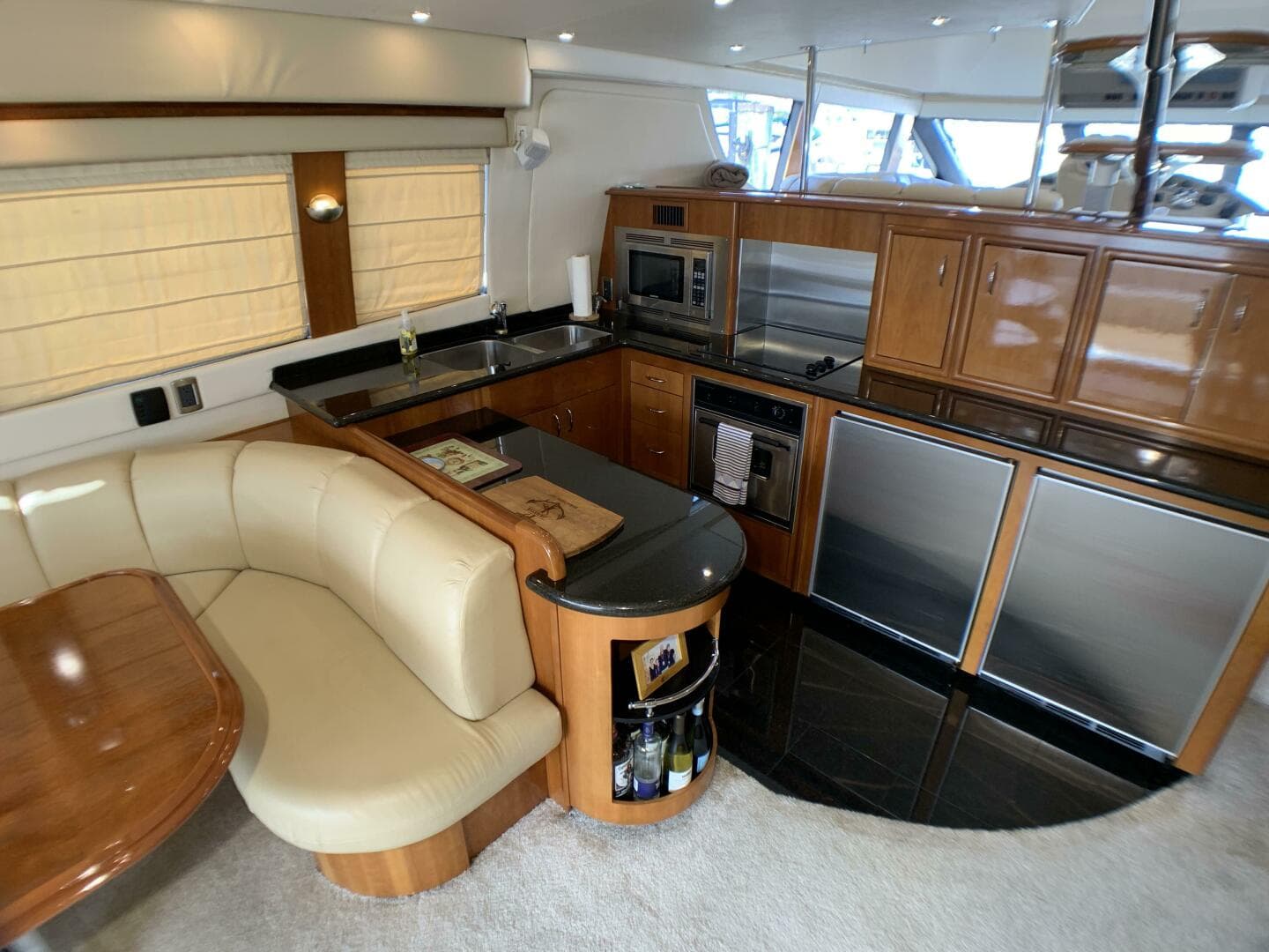 2006 Carver 56 Voyager
