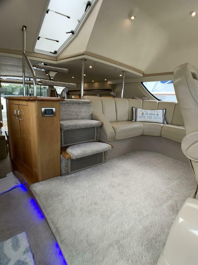 2006 Carver 56 Voyager