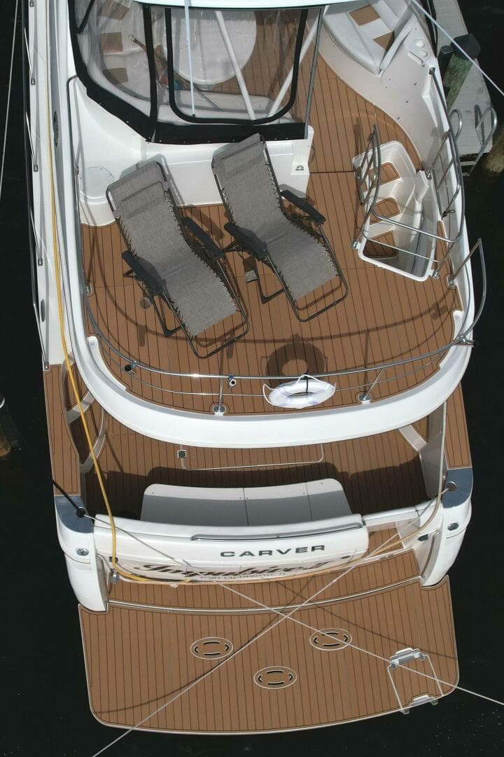 2006 Carver 56 Voyager