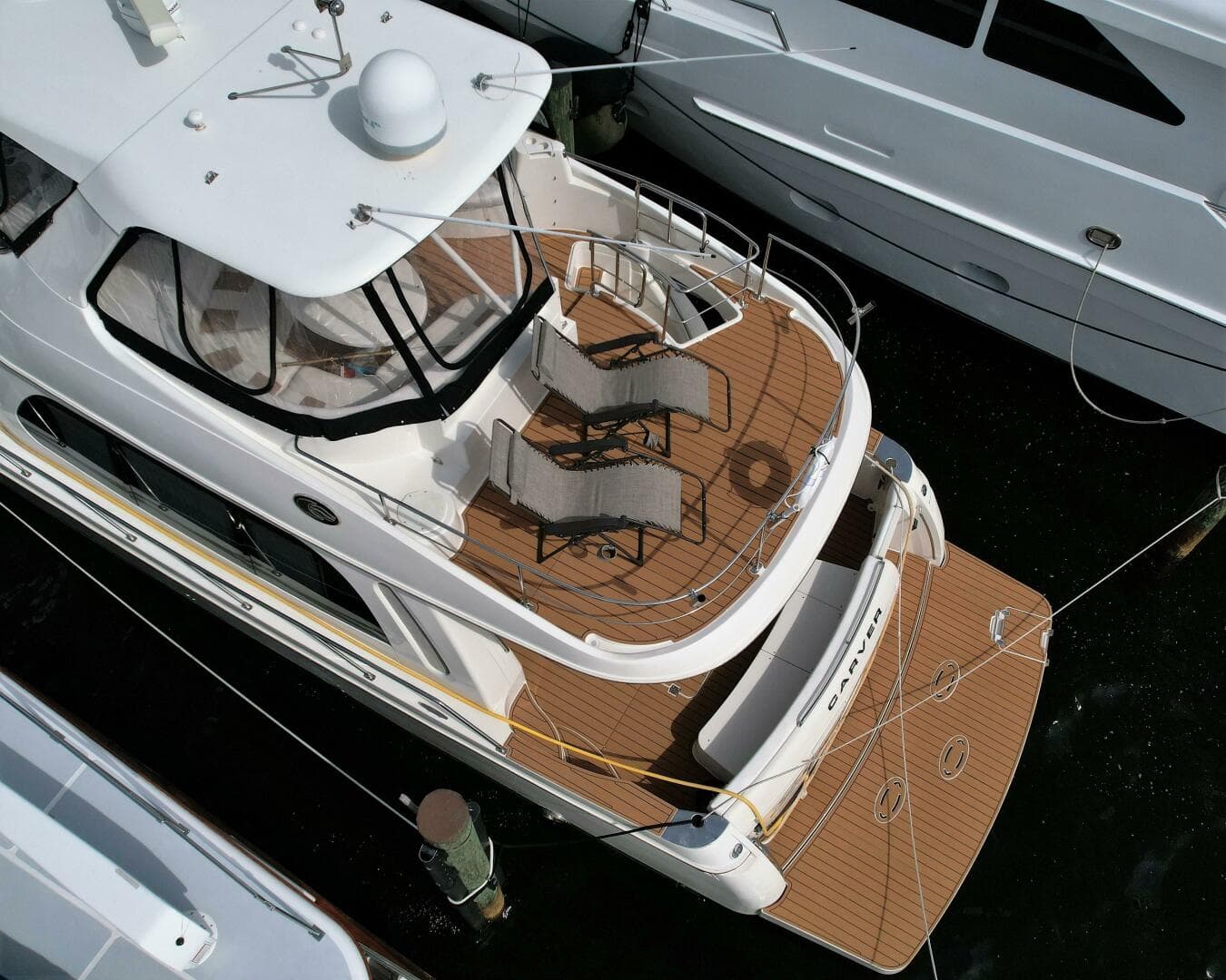 2006 Carver 56 Voyager