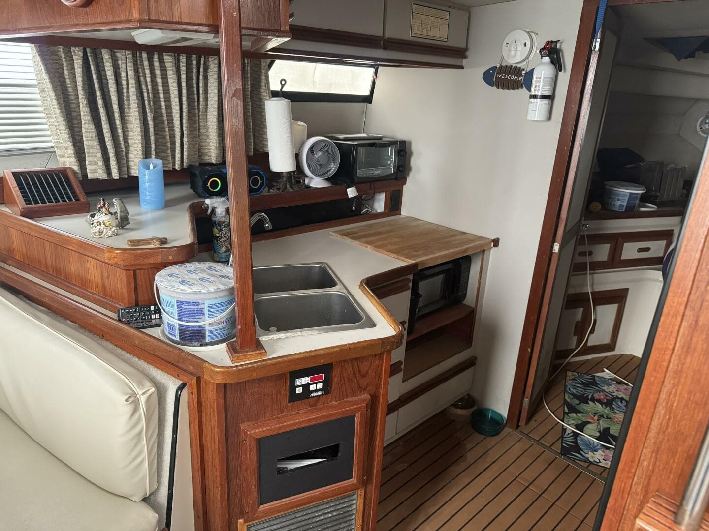 1990 Carver Mariner 3297