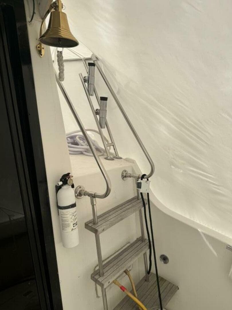 1990 Carver Mariner 3297