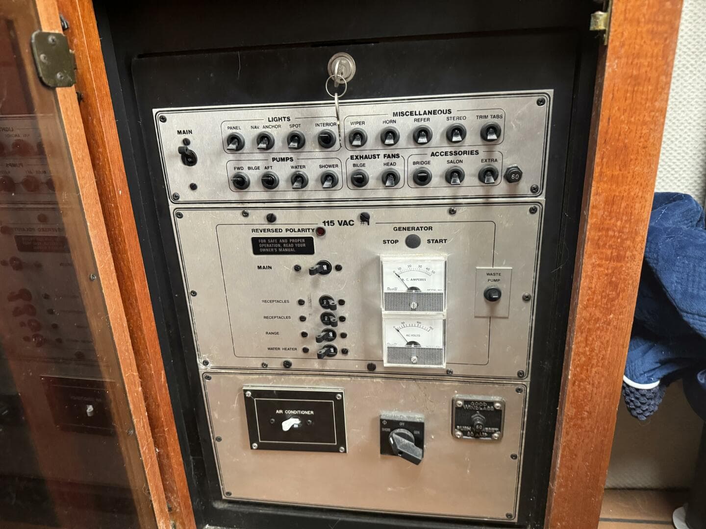 1990 Carver Mariner 3297