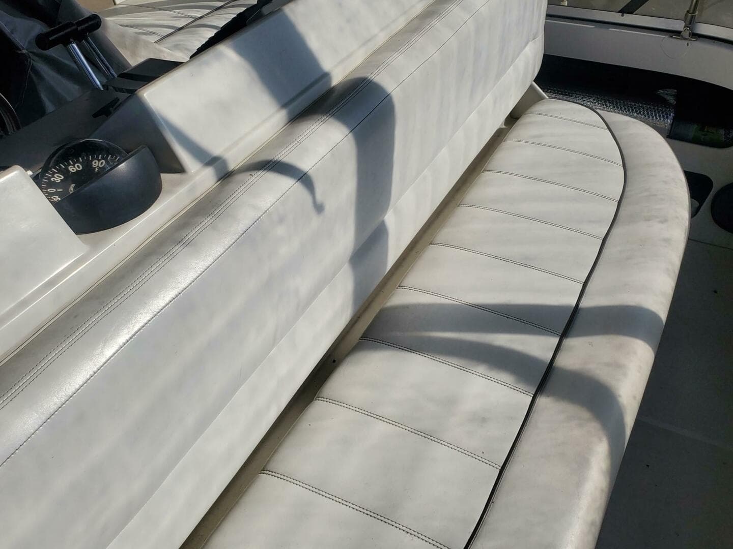1996 Carver 355