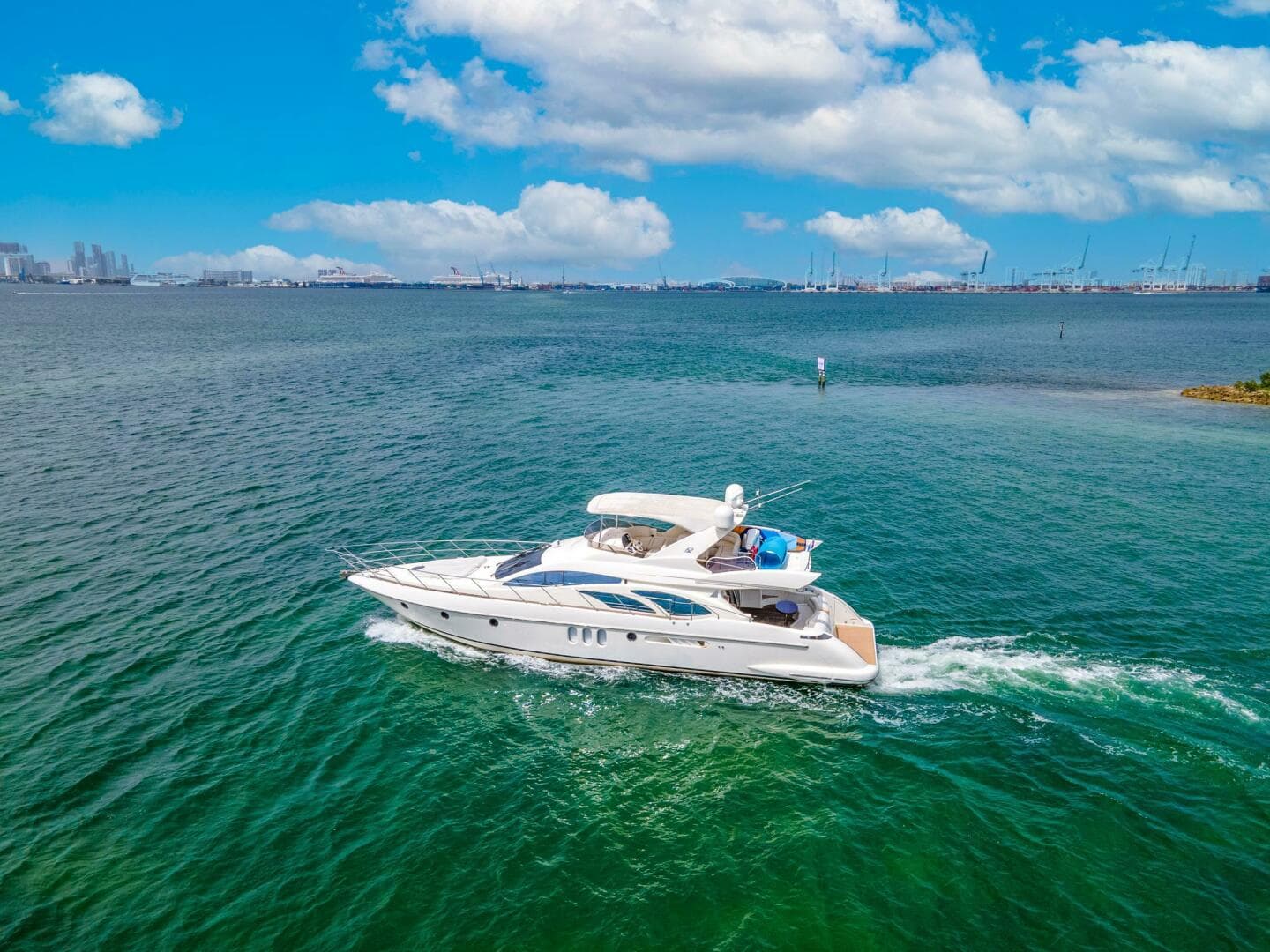 2004 Azimut 62