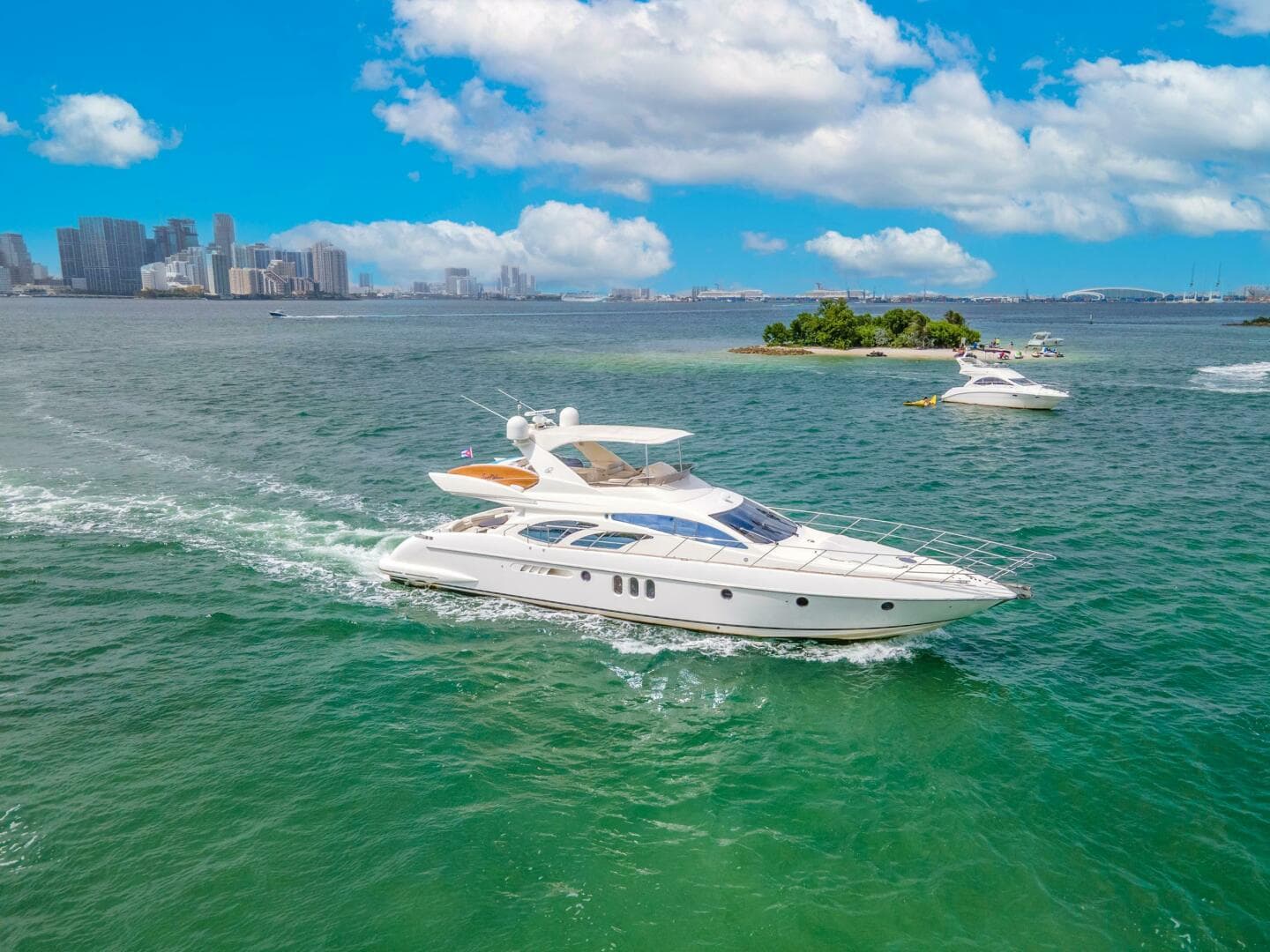 2004 Azimut 62