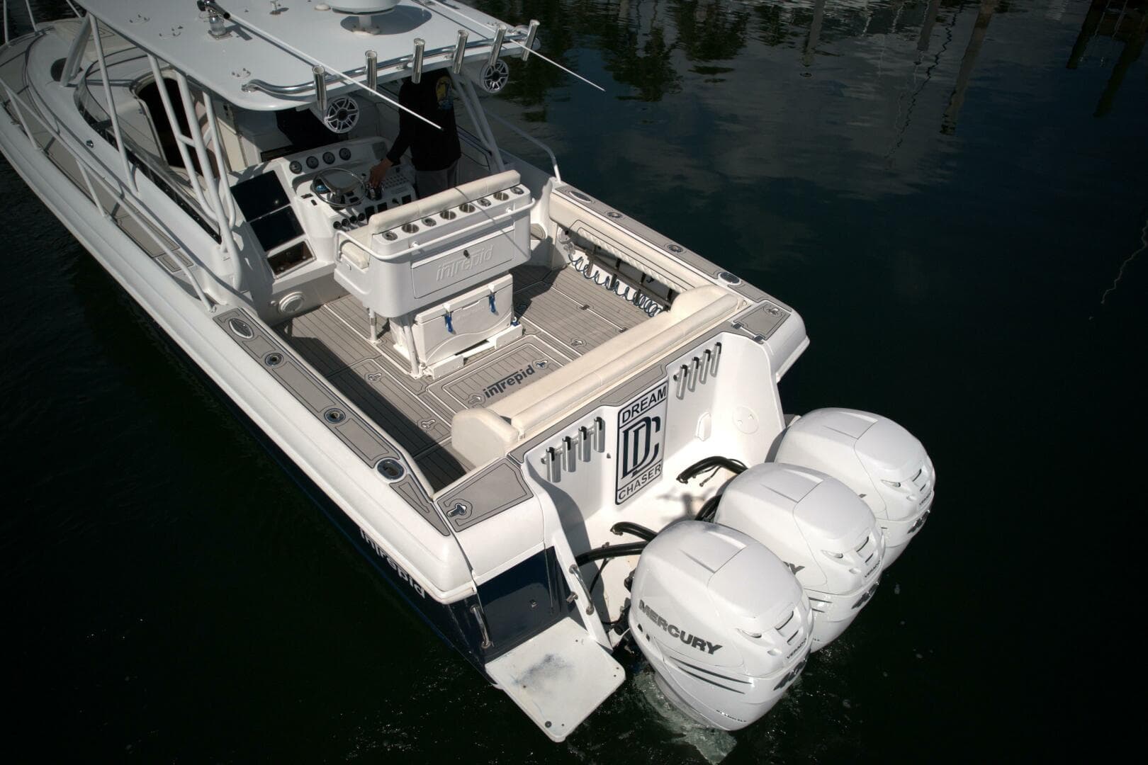 2002 Intrepid 377 Walkaround Cuddy