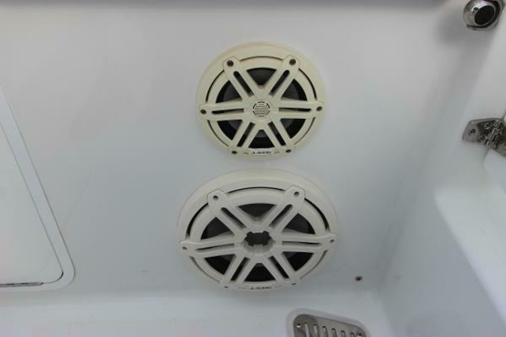 2020 Wellcraft 302 Fisherman