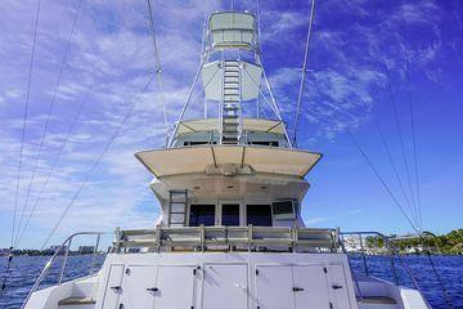1997 Hatteras 90