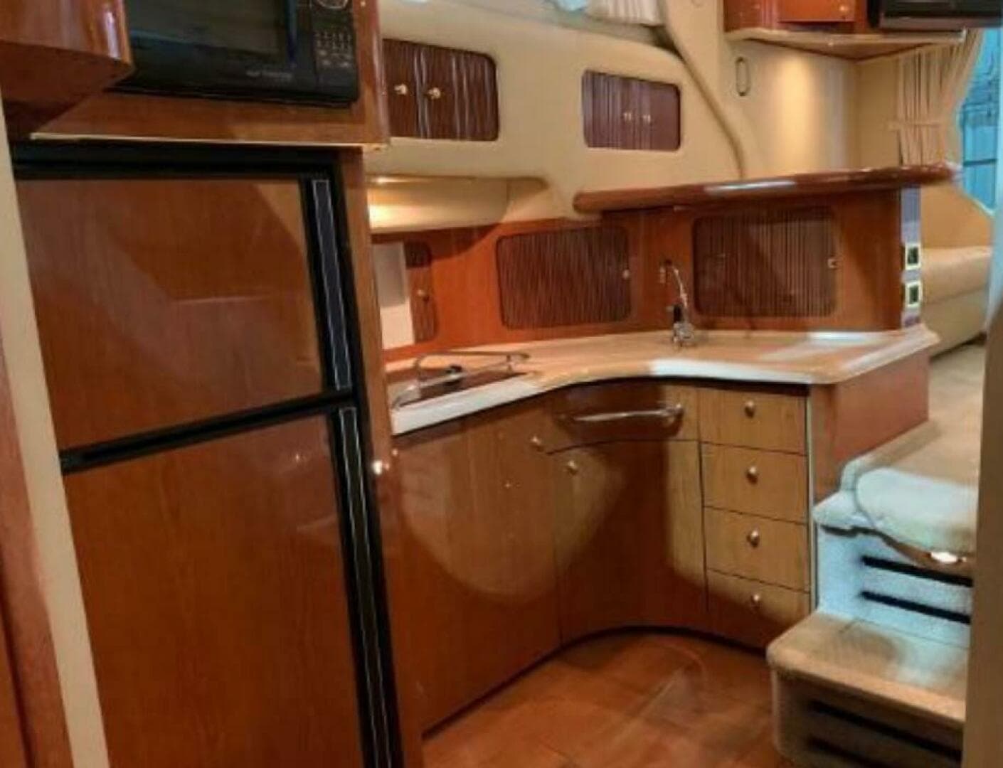 2001 Sea Ray 400 Sedan Bridge