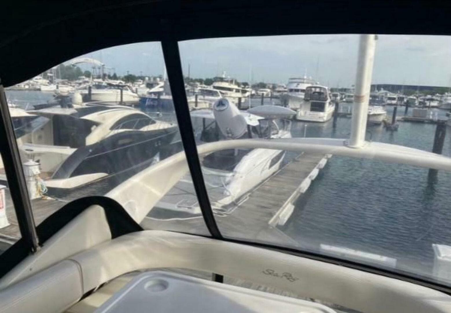 2001 Sea Ray 400 Sedan Bridge