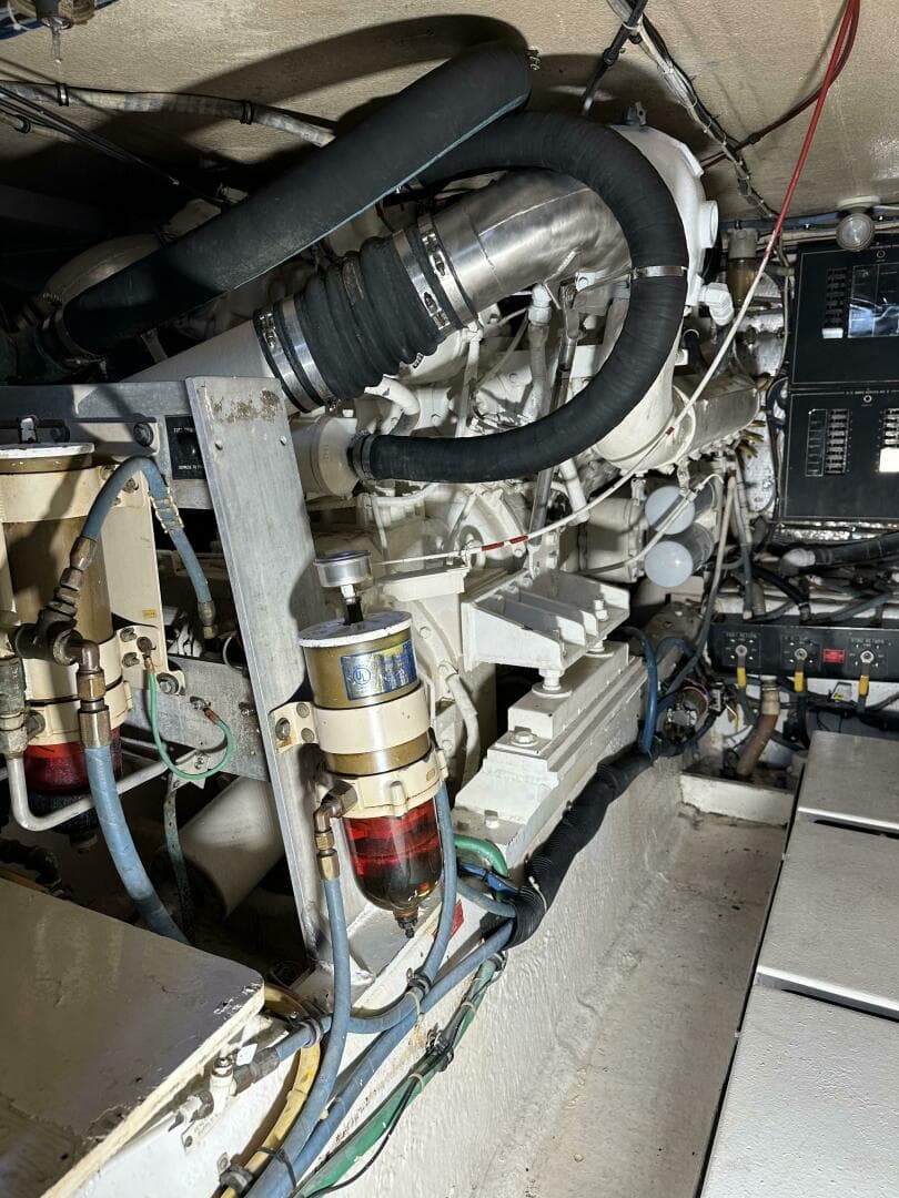 1992 Hatteras 50 Convertible