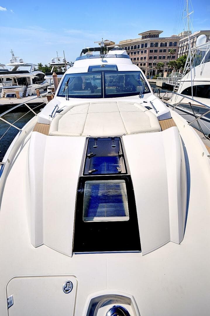 2017 Sunseeker 68 Sport Yacht