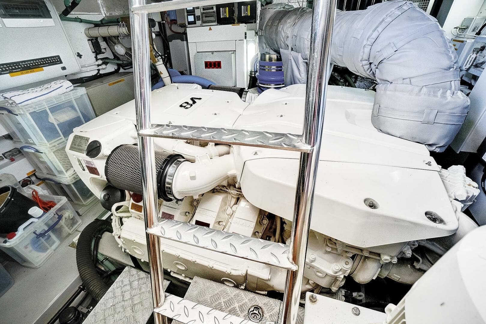 2017 Sunseeker 68 Sport Yacht