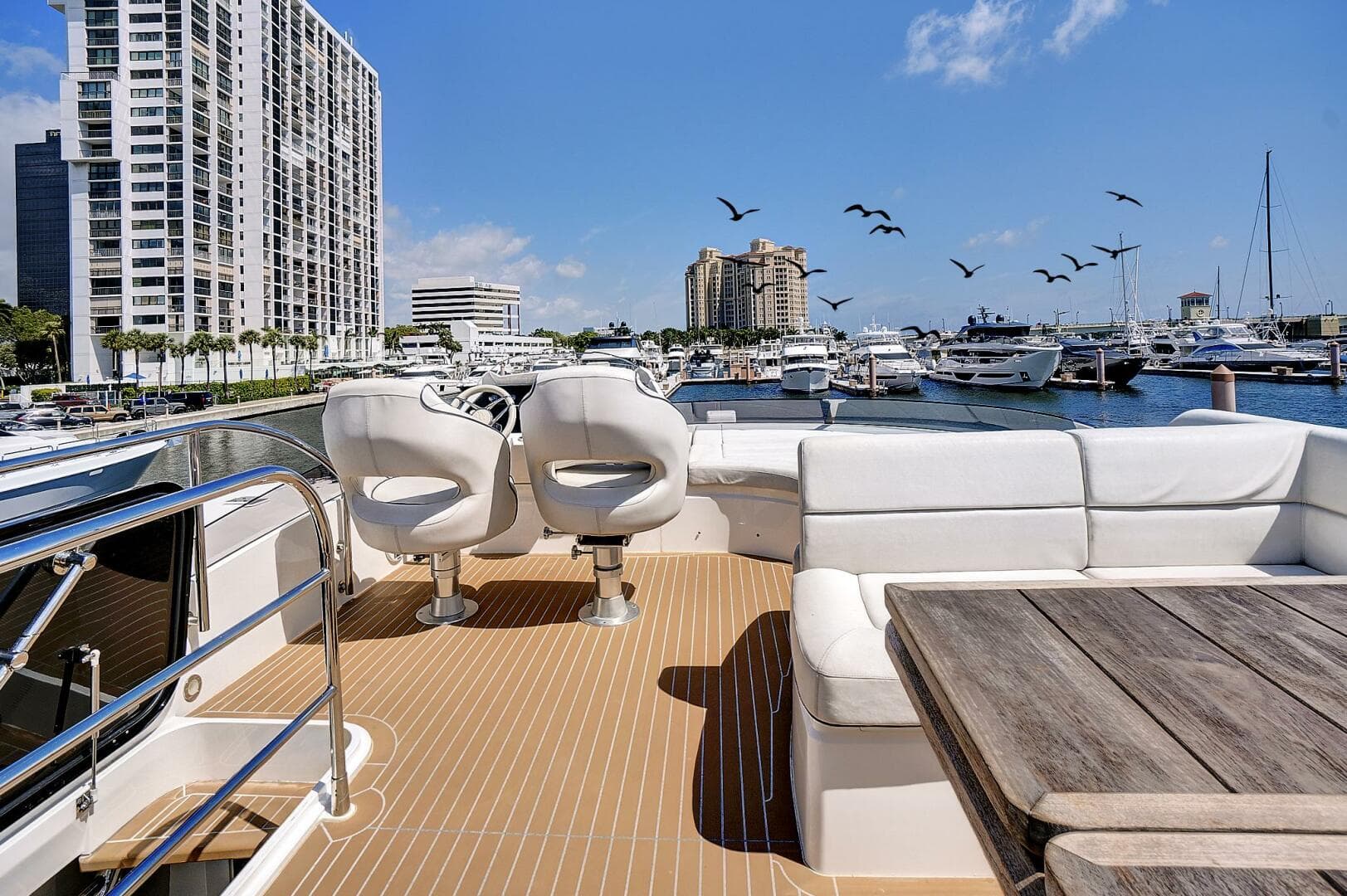 2017 Sunseeker 68 Sport Yacht