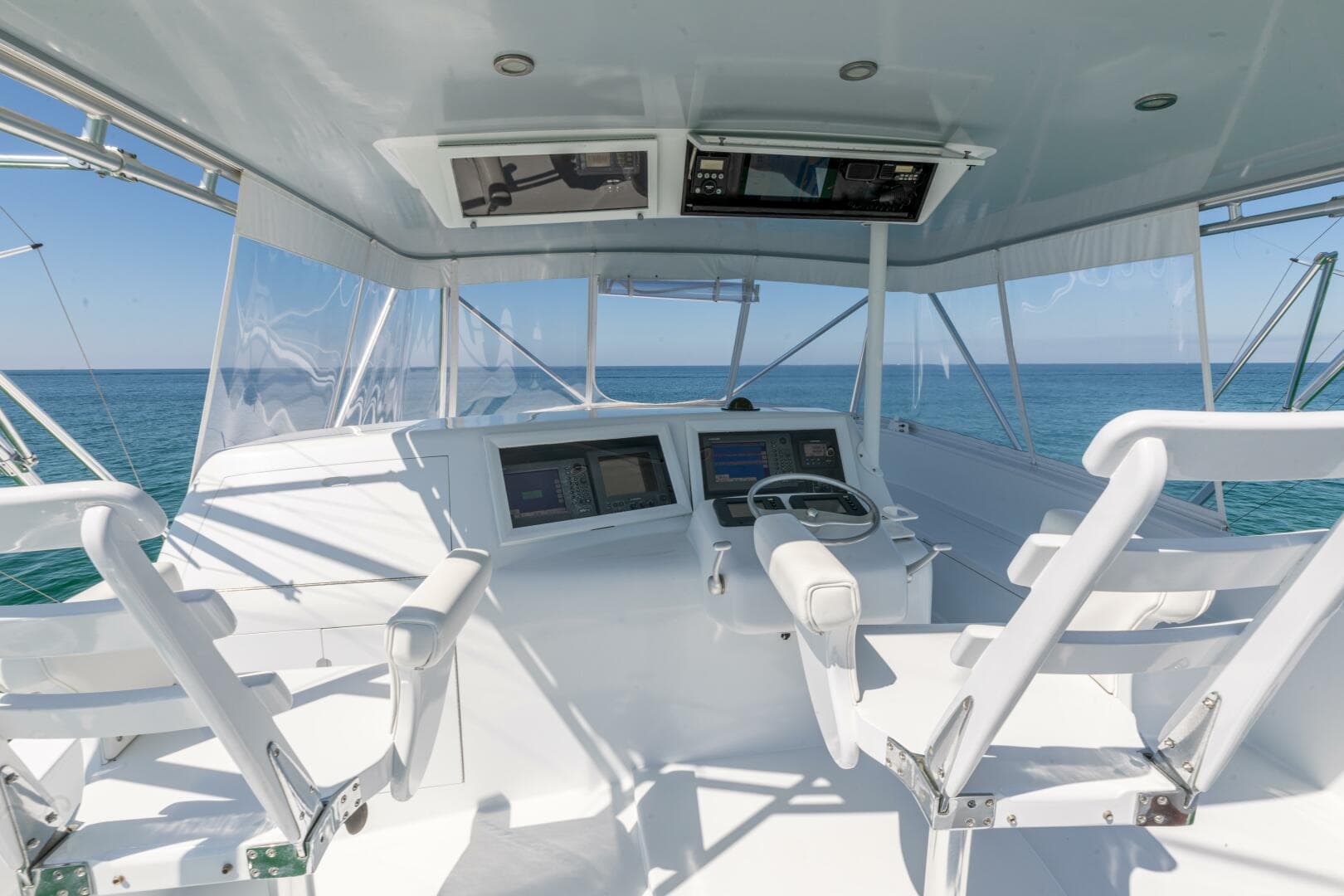 1998 Miller Marine 60' Convertible CAT'N'AROUND-Helm 1