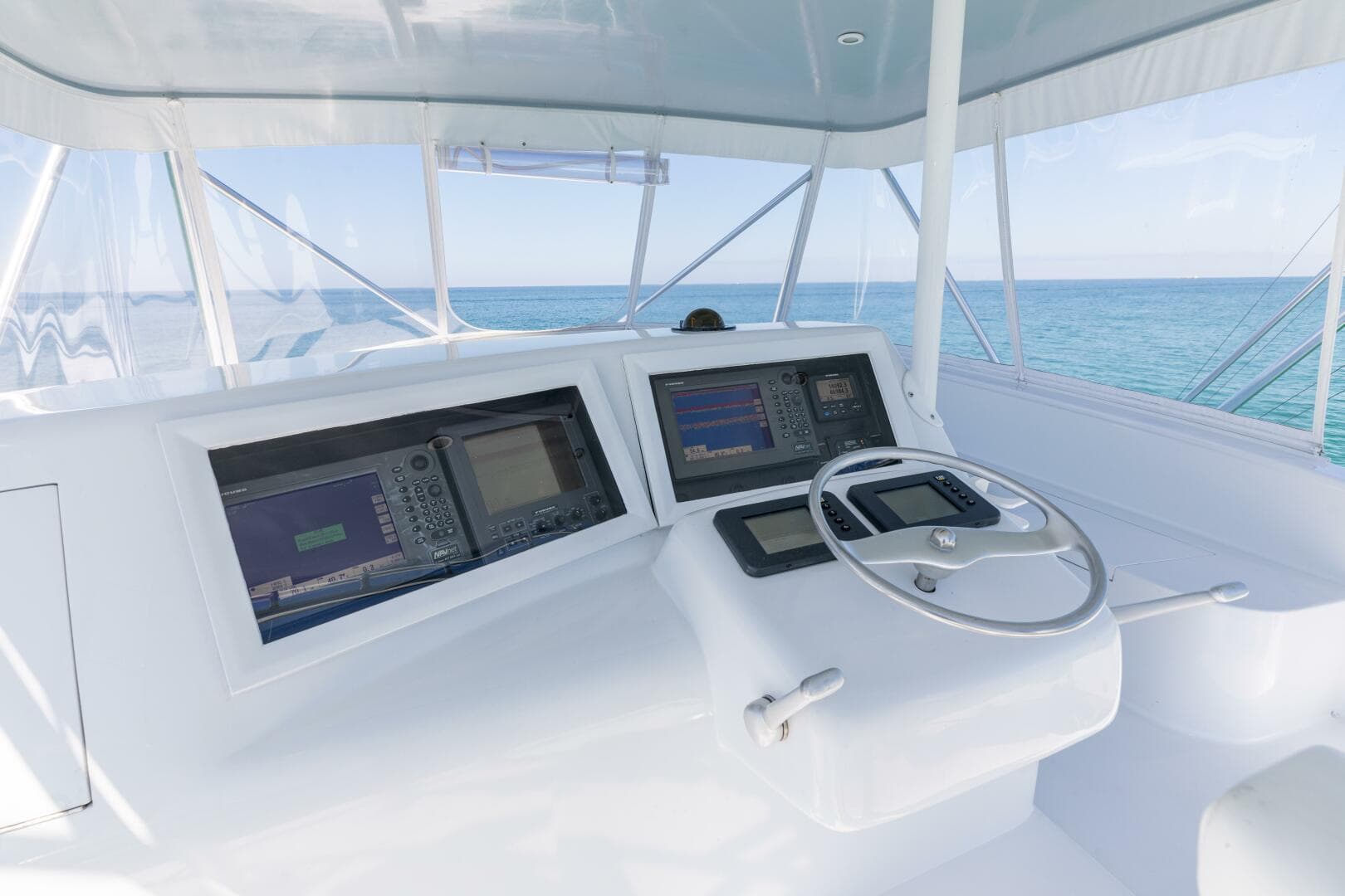 1998 Miller Marine 60' Convertible CAT'N'AROUND-Helm 3