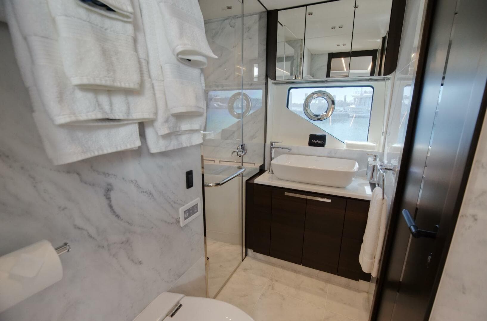 2023 Sunseeker Sport Yacht