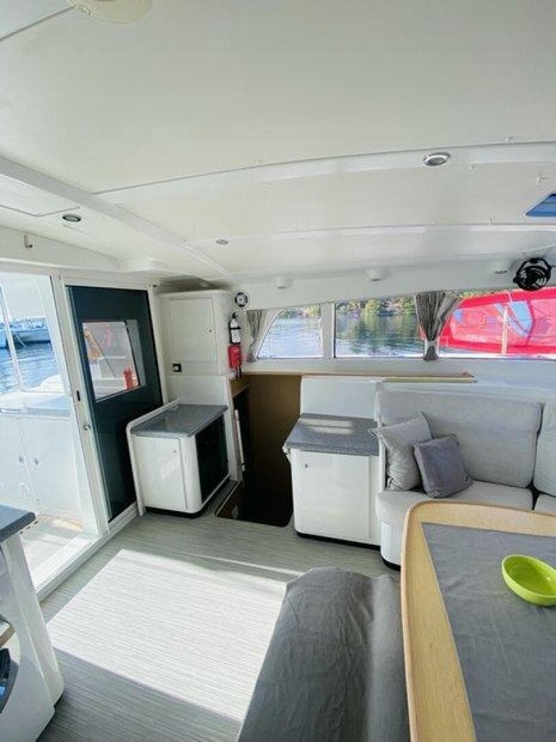 2010 Lagoon 440