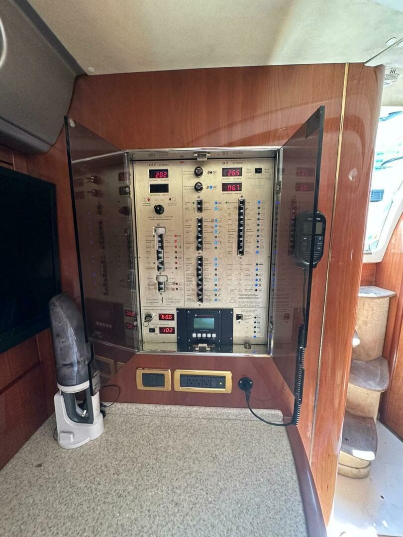 2007 Cranchi Mediterranee 50 HT