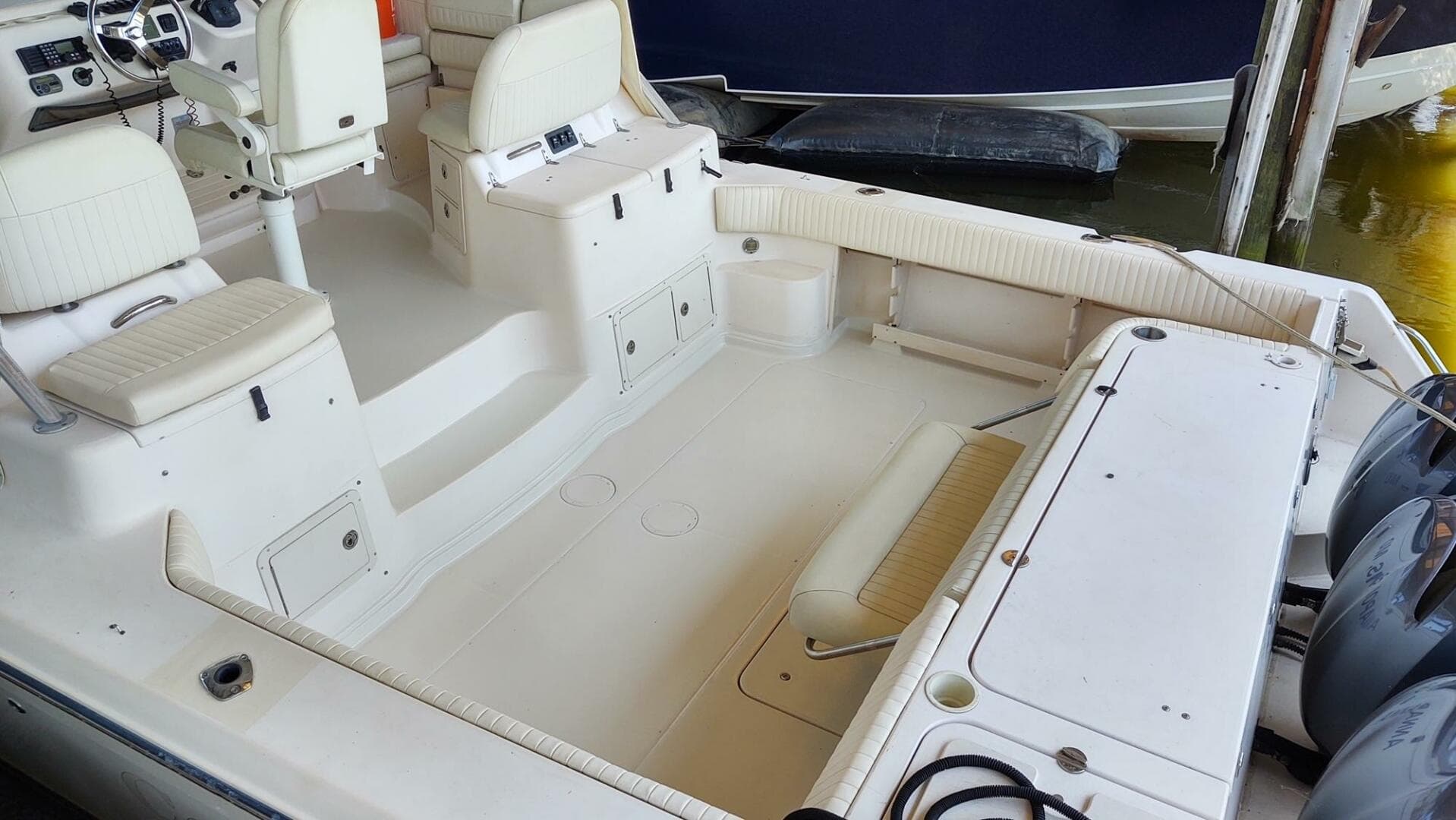 2006 Grady-White Express 360