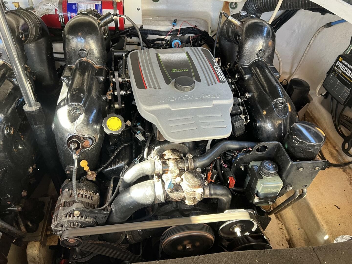 2012 Sea Ray 300 SLX