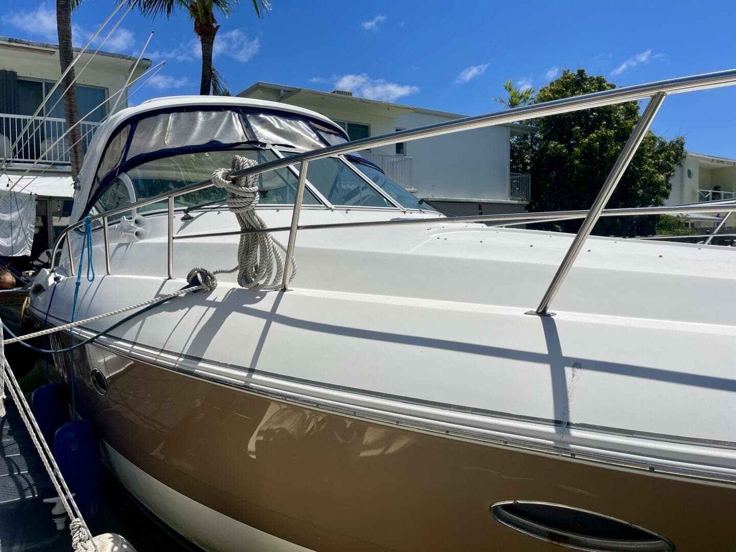 2006 Cruisers Yachts 420 Express