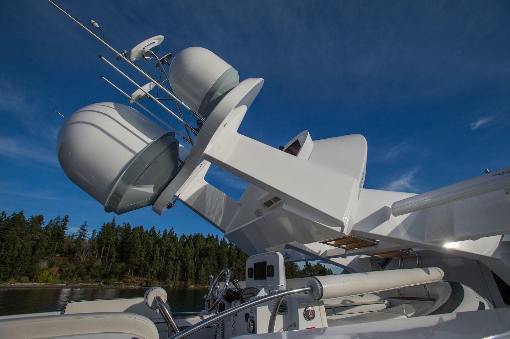 2019 115 Nordlund Expedition Yachtfisher 'Cazador' - Tower