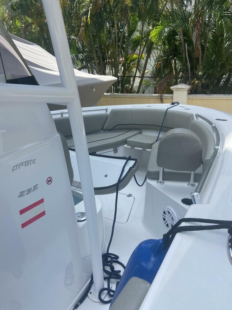 2022 Sportsman Open 232 Center Console