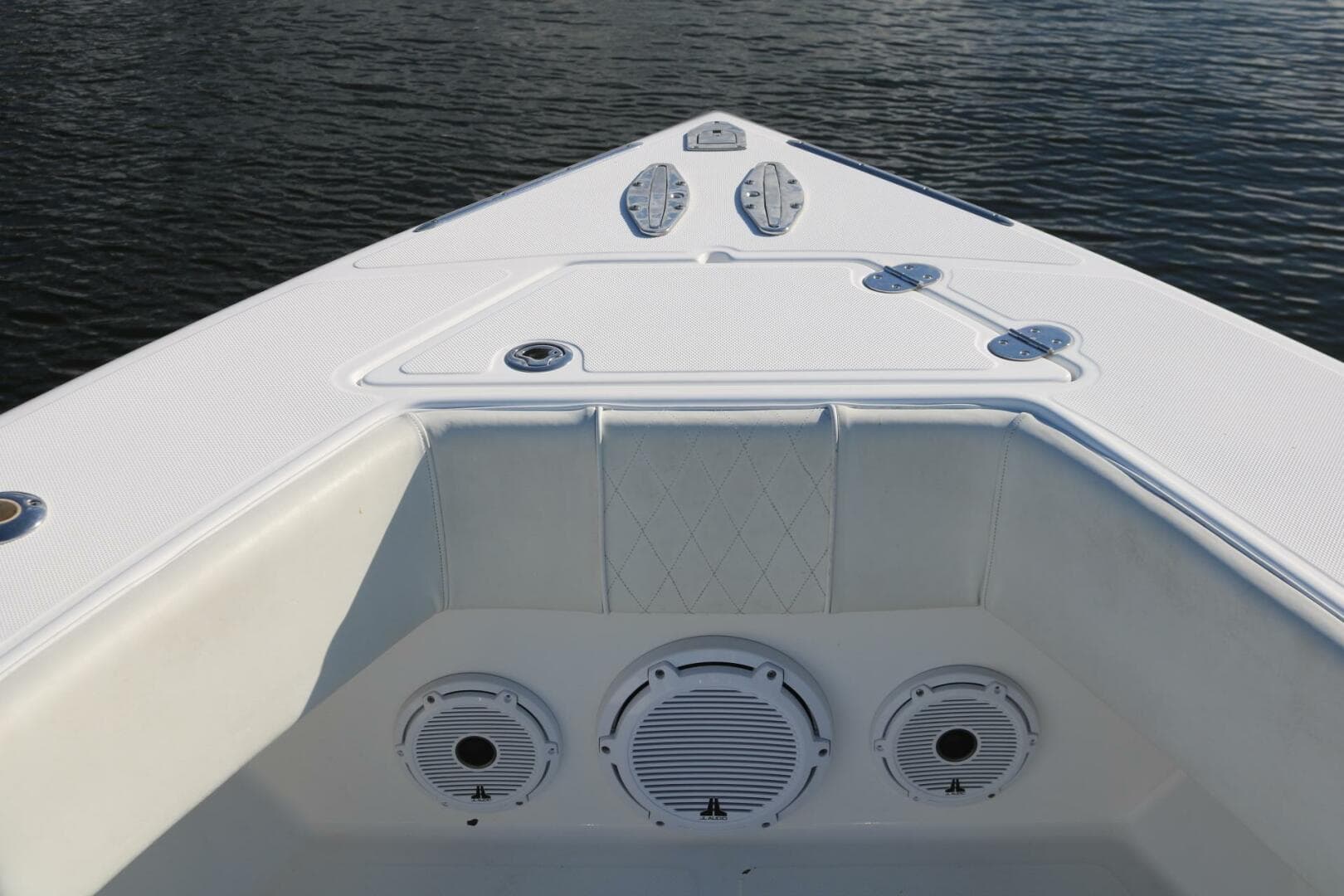 2008 Venture Center Console
