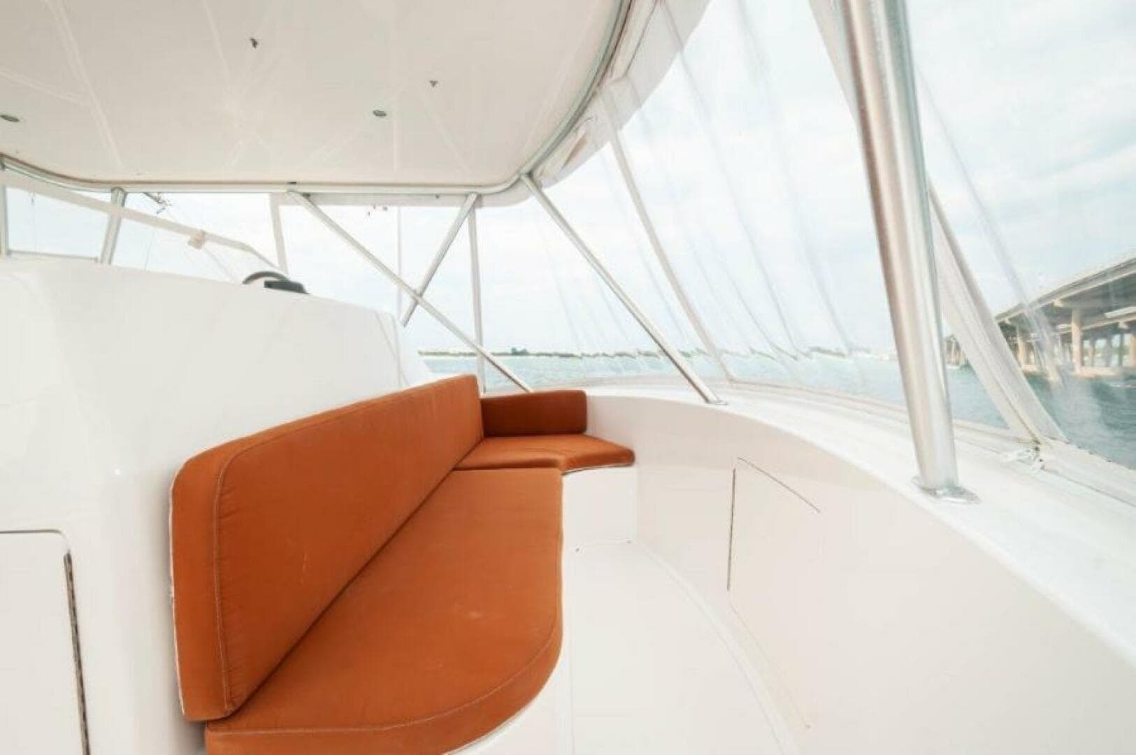 2006 45 Viking Convertible Flybridge (1)