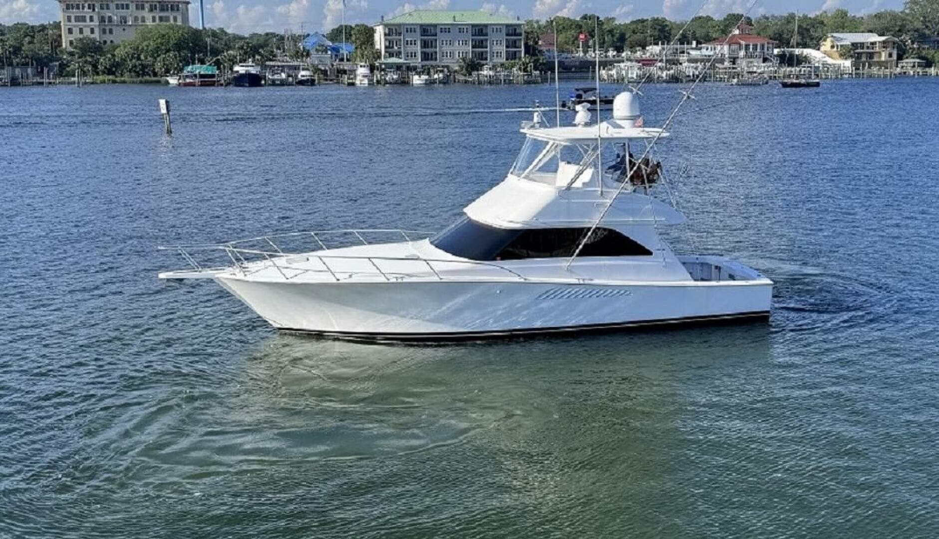 2006 45 Viking Convertible Port
