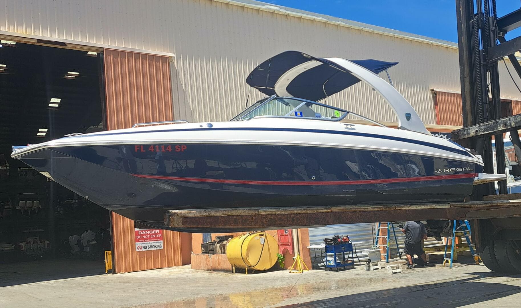 2014 Regal 2700 Bowrider