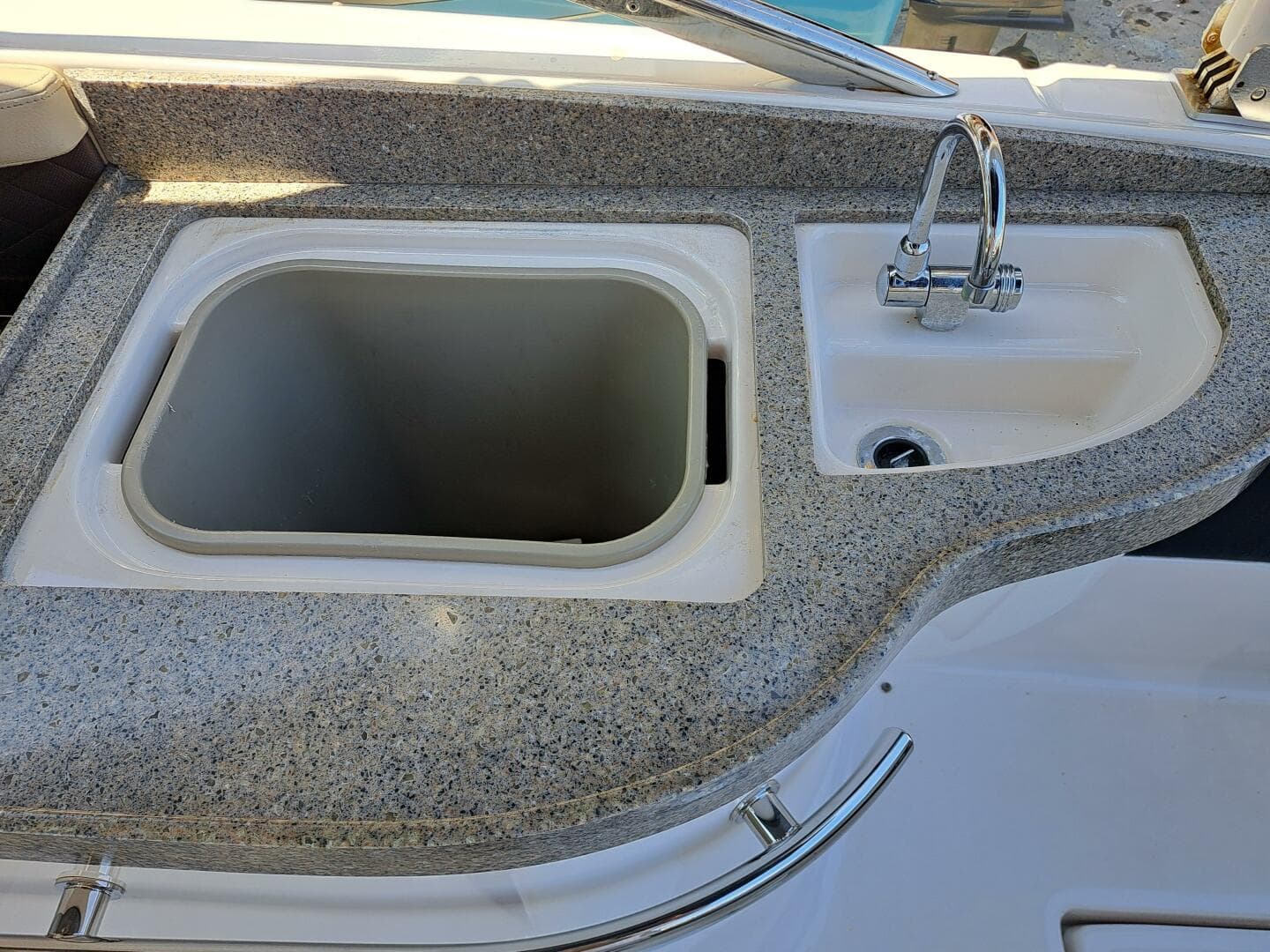 2014 Regal 2700 Bowrider