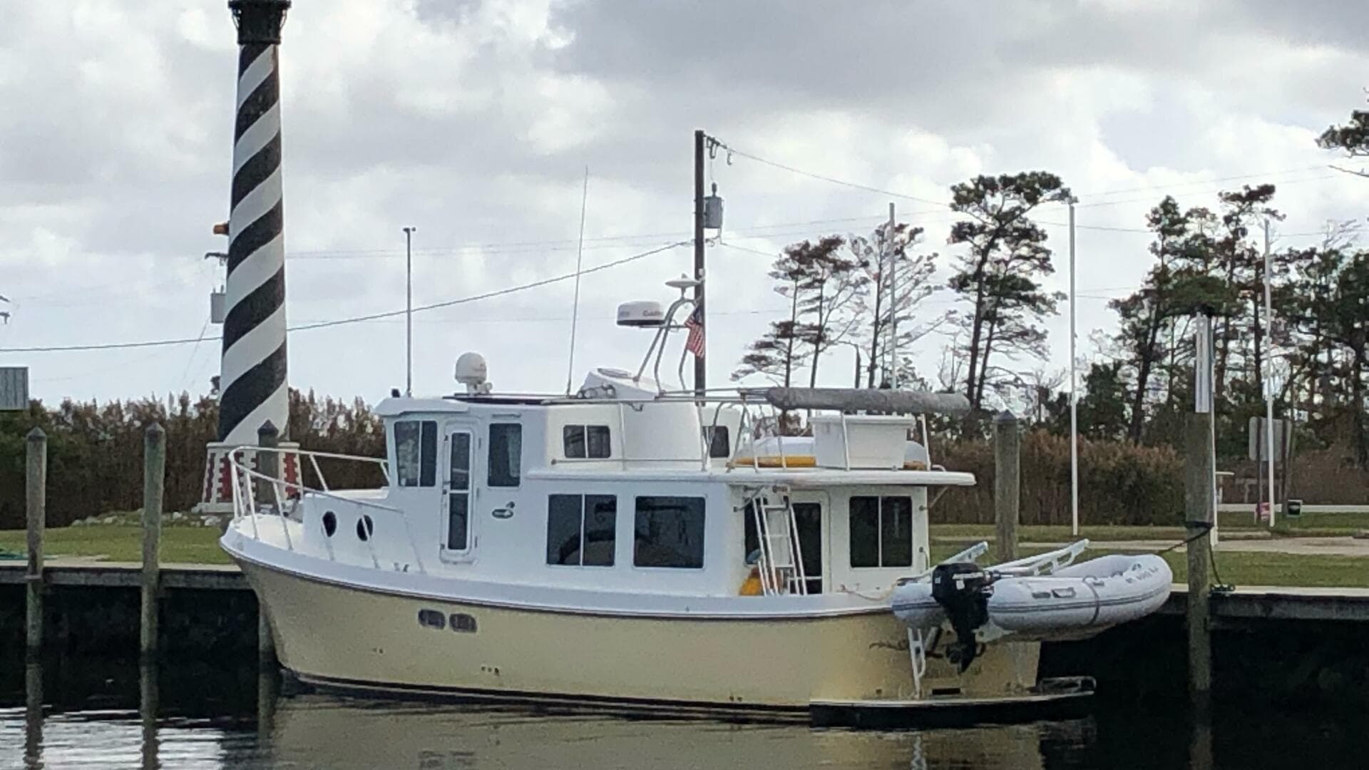 2001 American Tug 34
