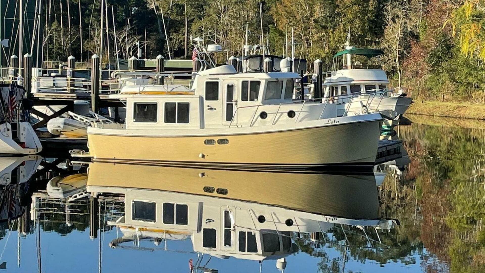 2001 American Tug 34