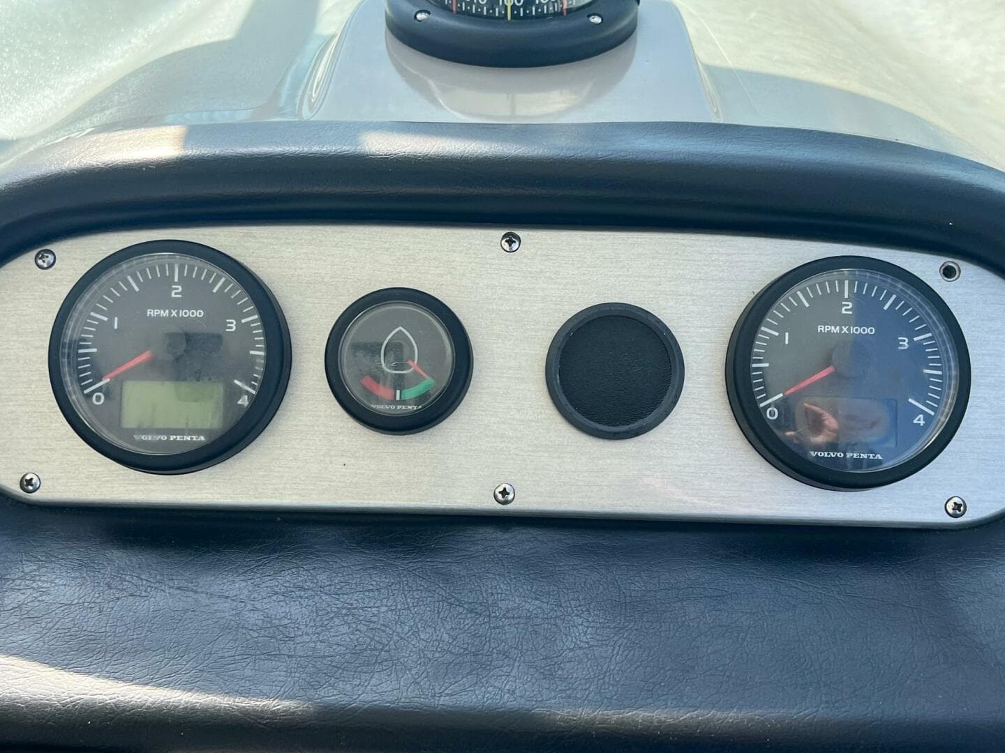 2011 Cruisers Yachts 415 MY