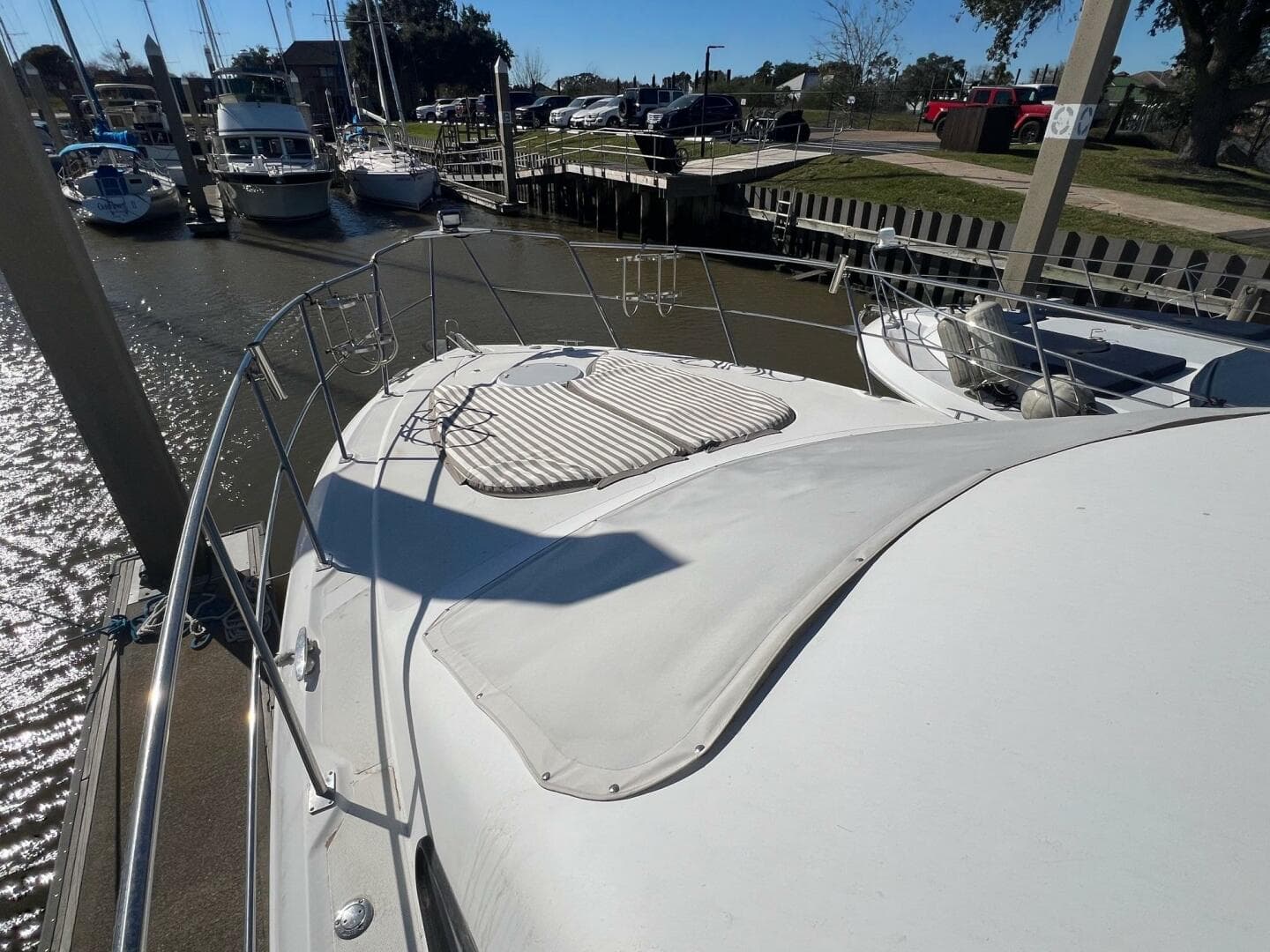 2011 Cruisers Yachts 415 MY