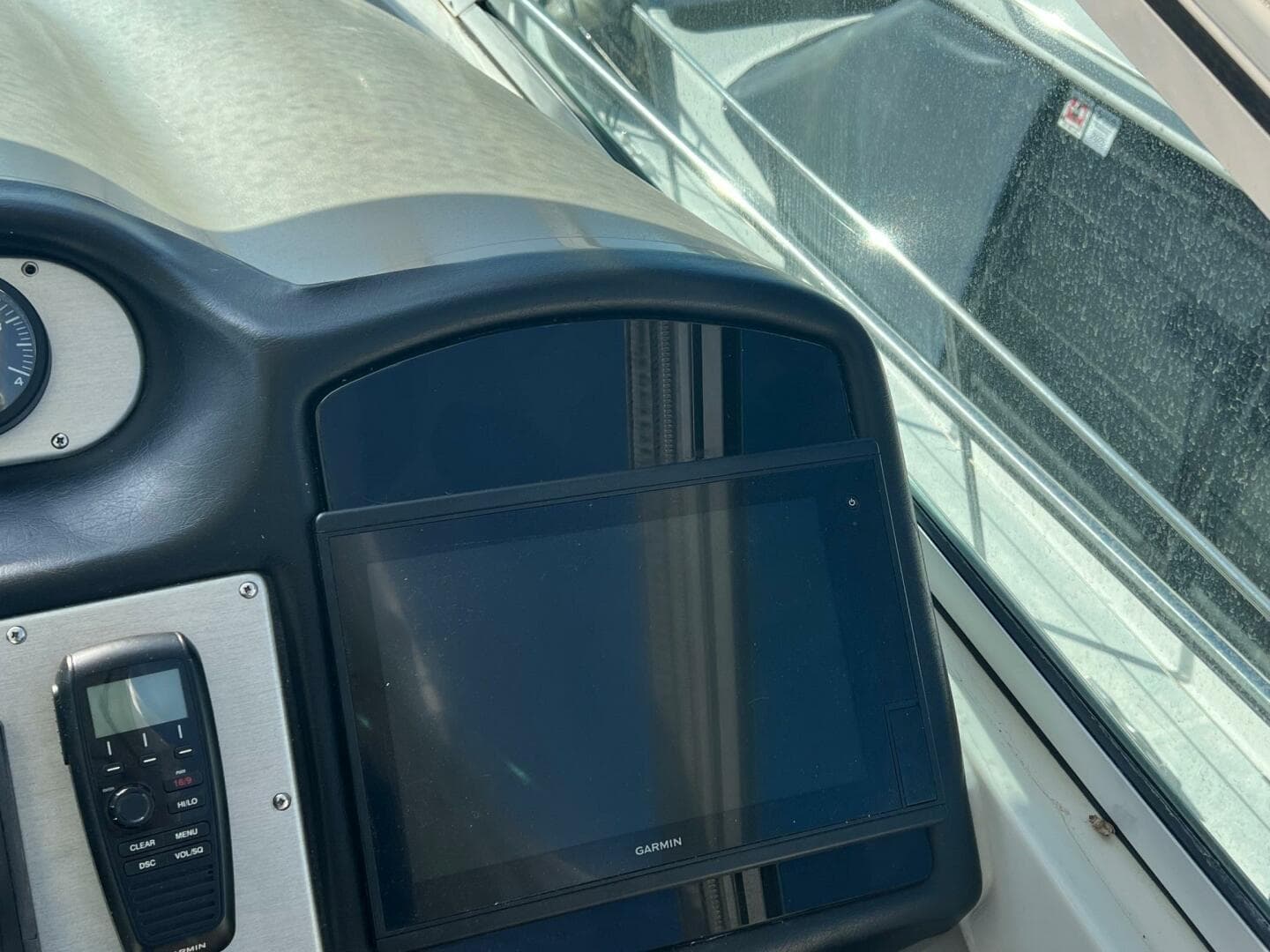 2011 Cruisers Yachts 415 MY