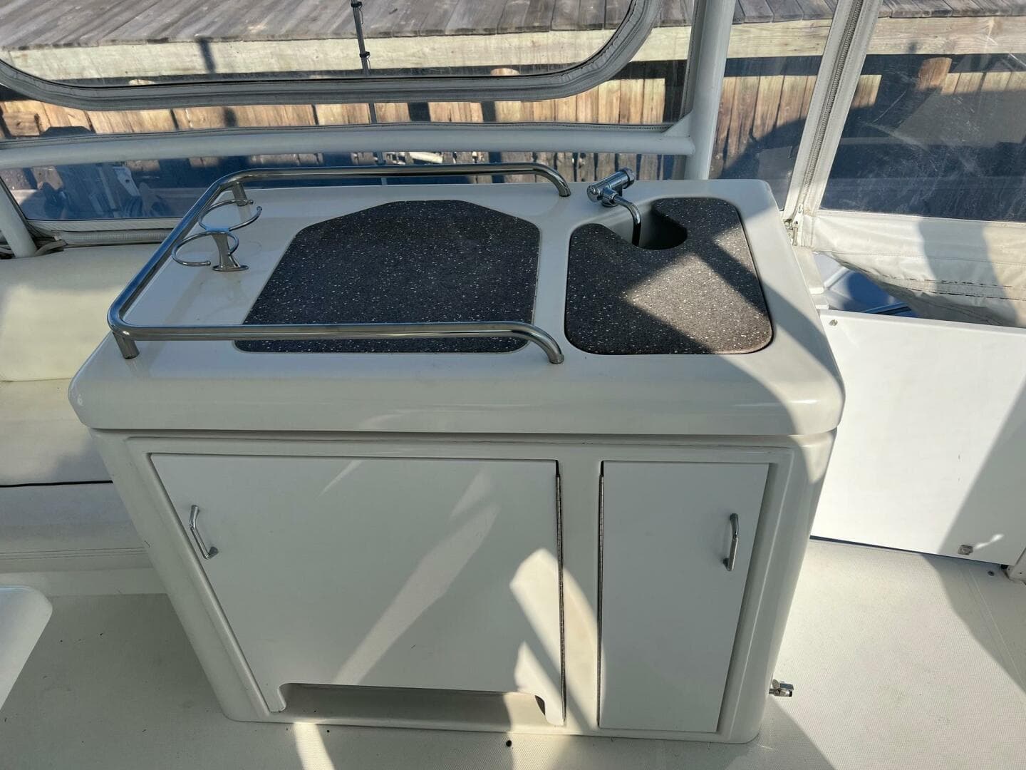 2011 Cruisers Yachts 415 MY