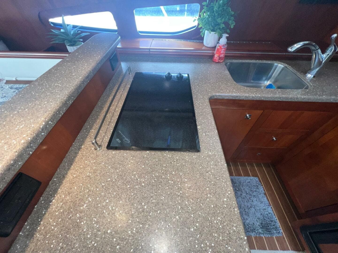 2011 Cruisers Yachts 415 MY