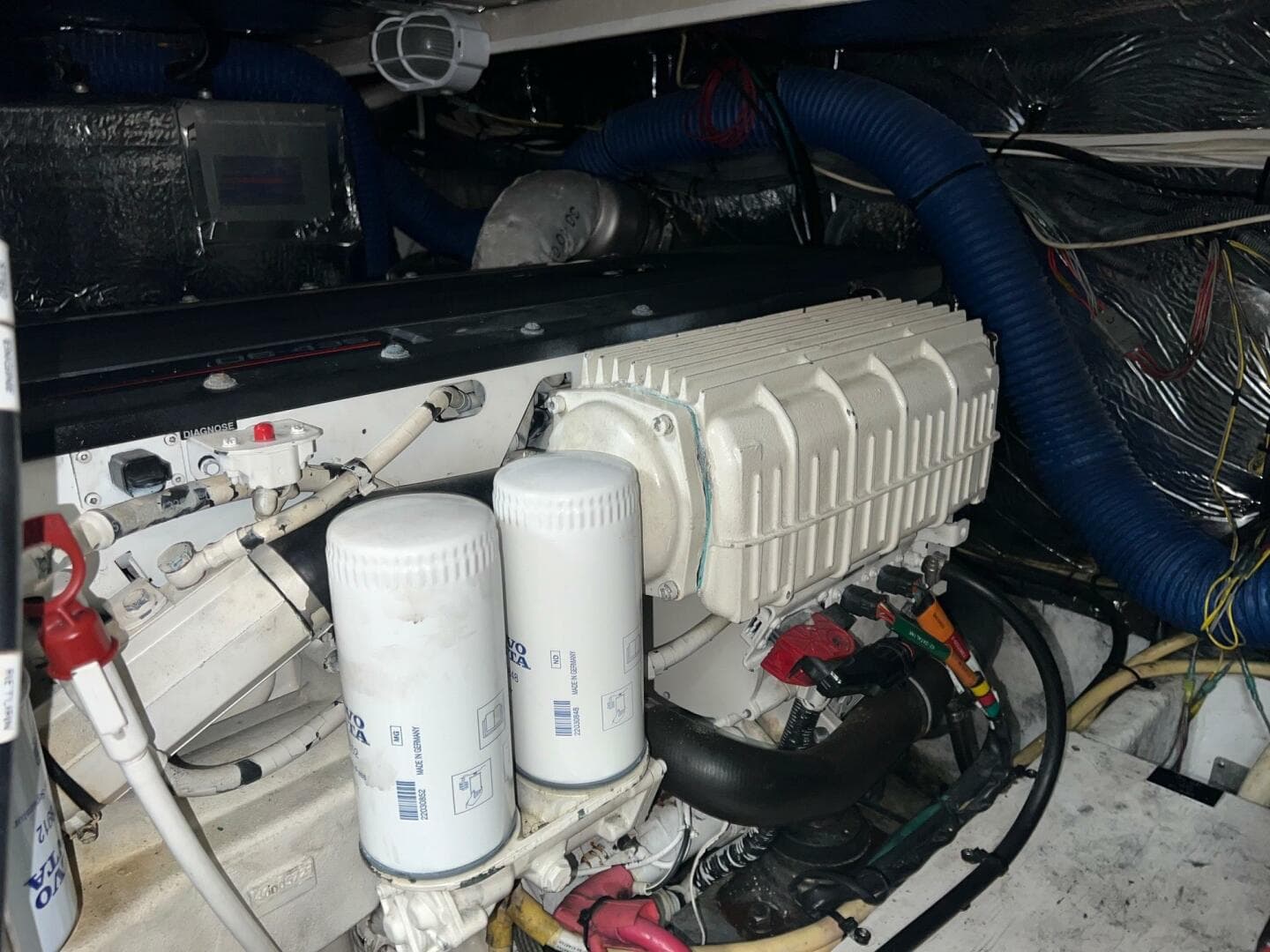 2011 Cruisers Yachts 415 MY