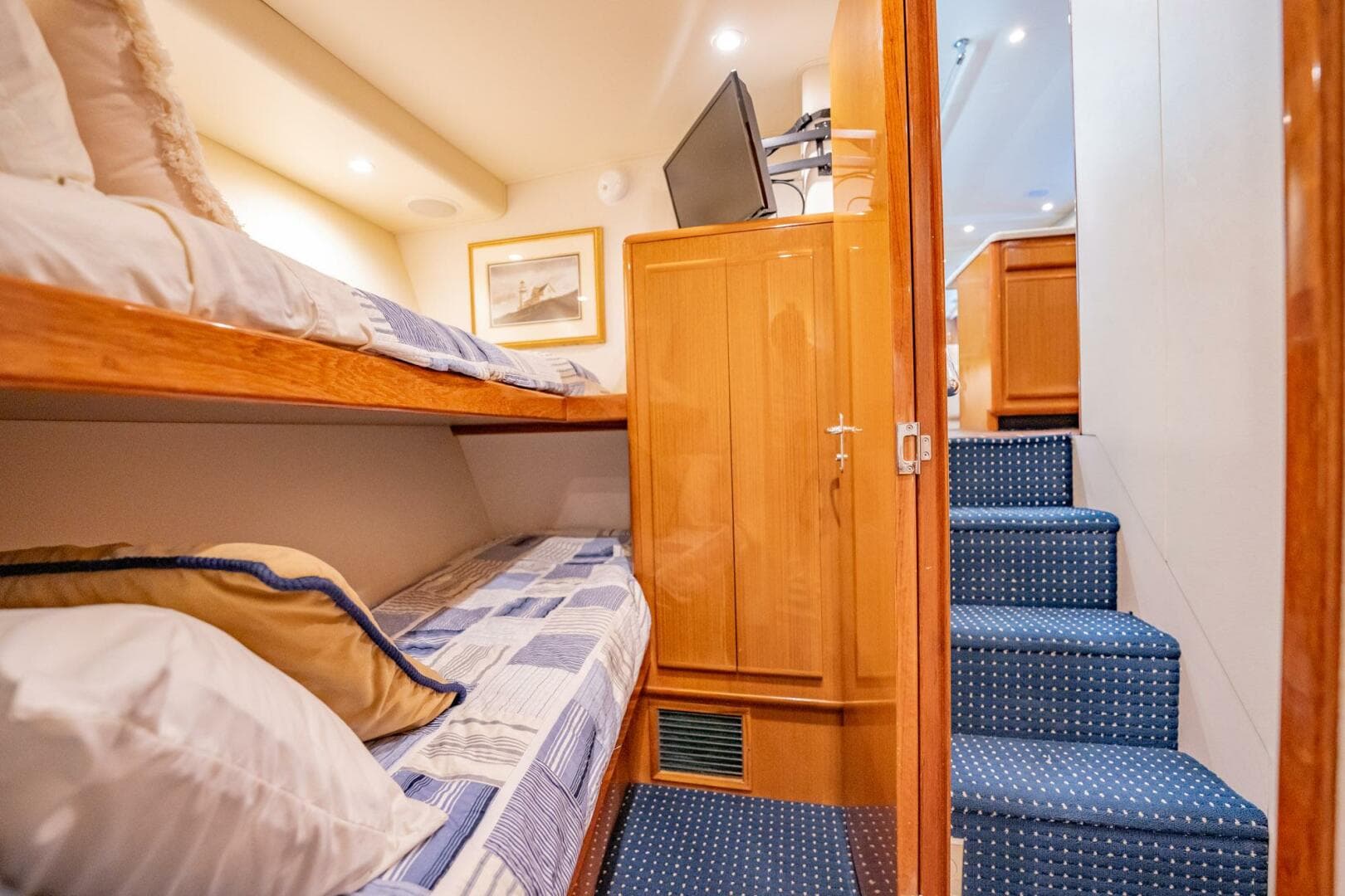 2000 Viking 60 Cockpit Sport Yacht