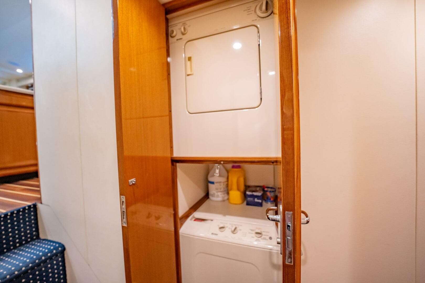 2000 Viking 60 Cockpit Sport Yacht