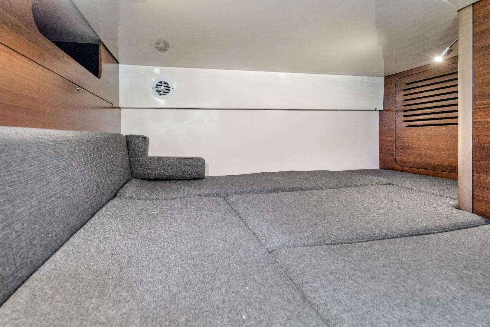 2019 Boston Whaler 345 Conquest Bunk 1