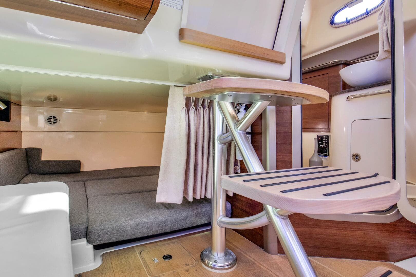 2019 Boston Whaler 345 Conquest Bunk 2