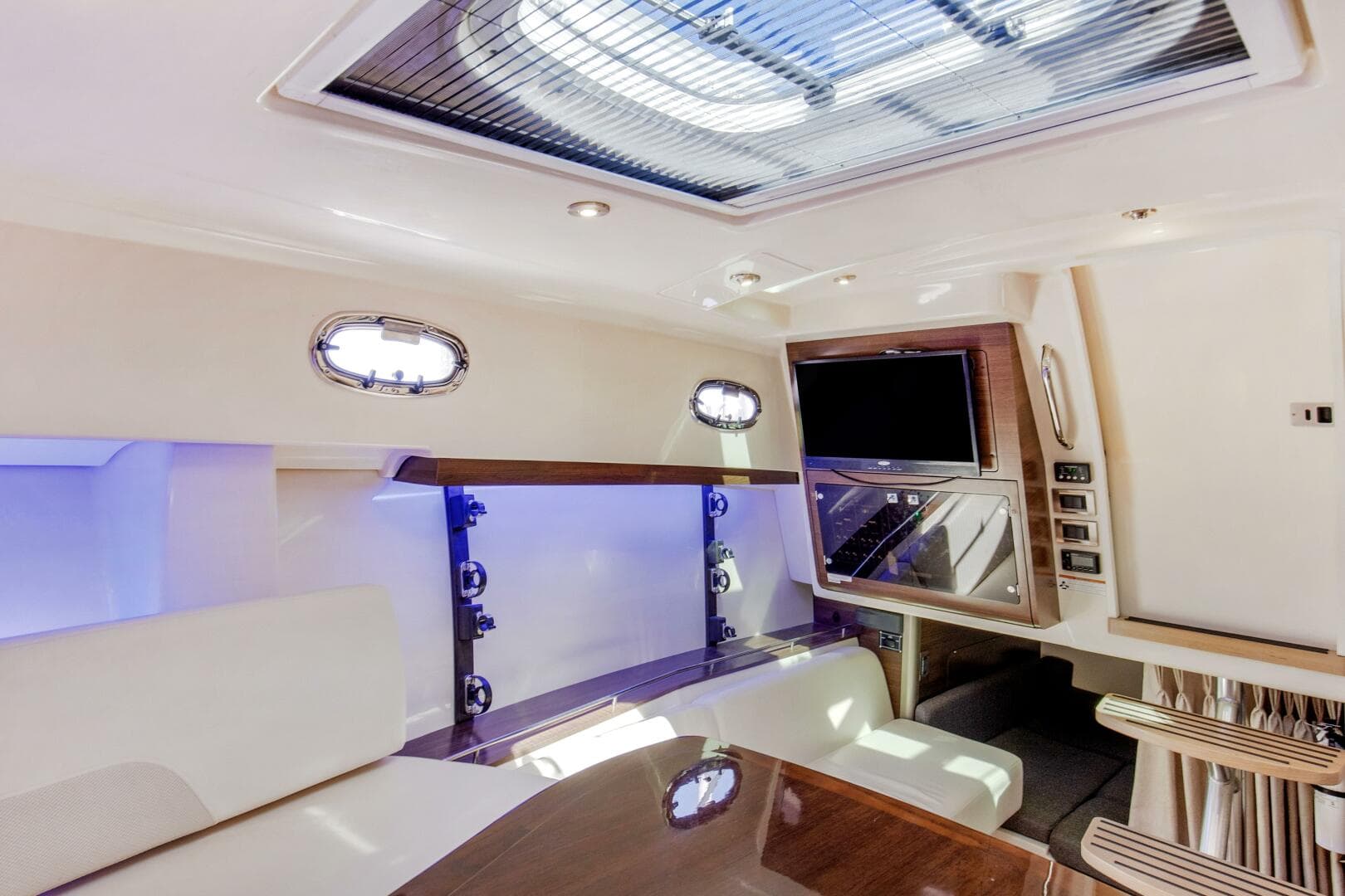 2019 Boston Whaler 345 Conquest Cabin 5